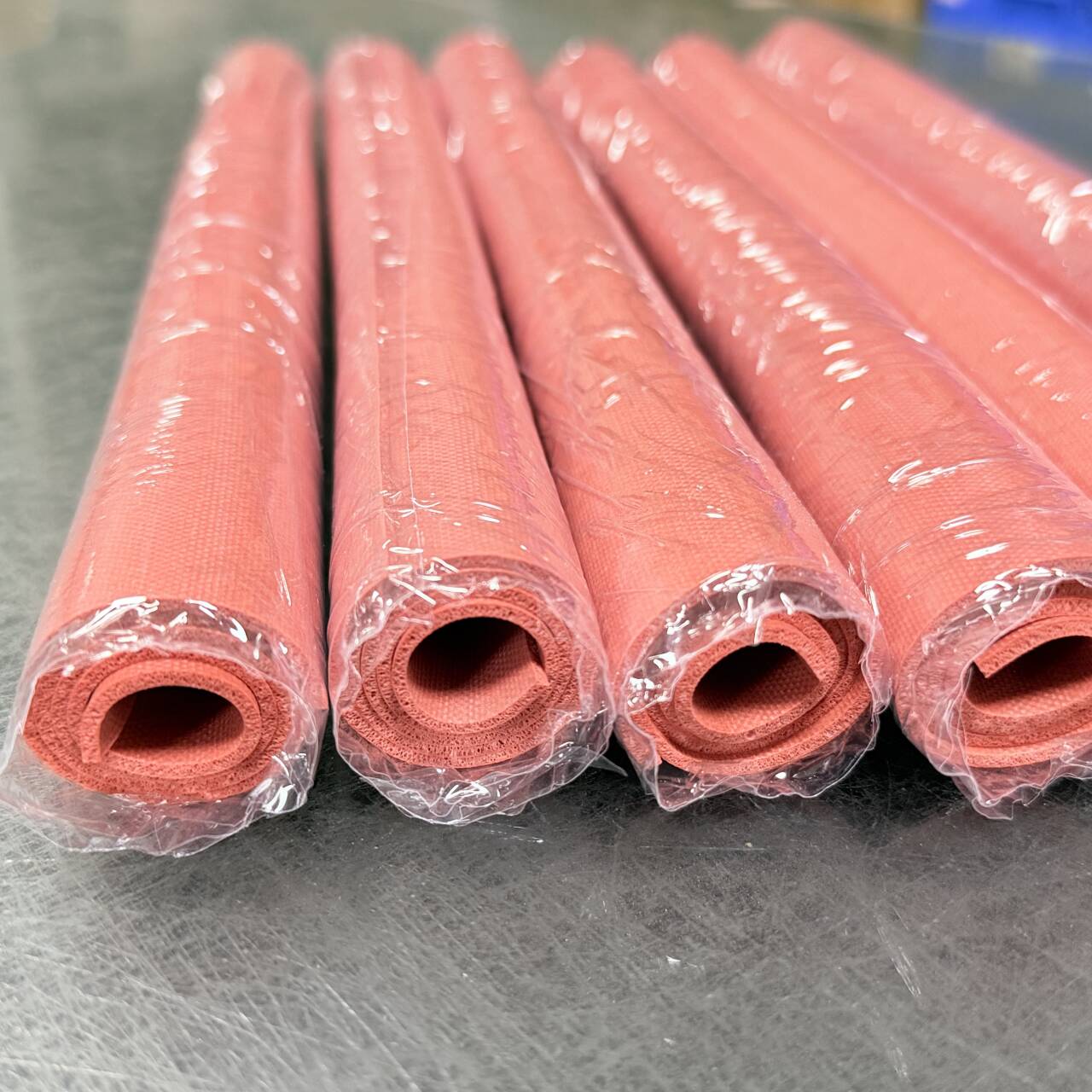 1.5mm Thick 12inch Custom Cut Silicone Foam Sheet Roll 200°C Resistant Heat Insulation Silicone Rubber Sponge